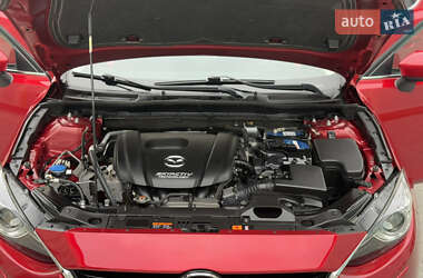 Седан Mazda 3 2014 в 