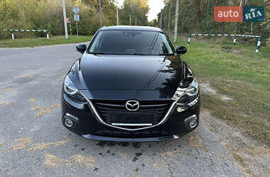 Хэтчбек Mazda 3 2016 в 
