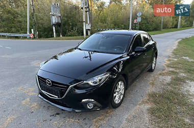Хэтчбек Mazda 3 2016 в 