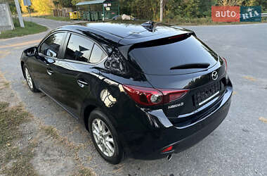 Хэтчбек Mazda 3 2016 в 