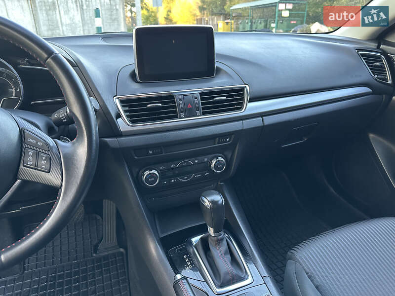 Хетчбек Mazda 3 2016 в Києві