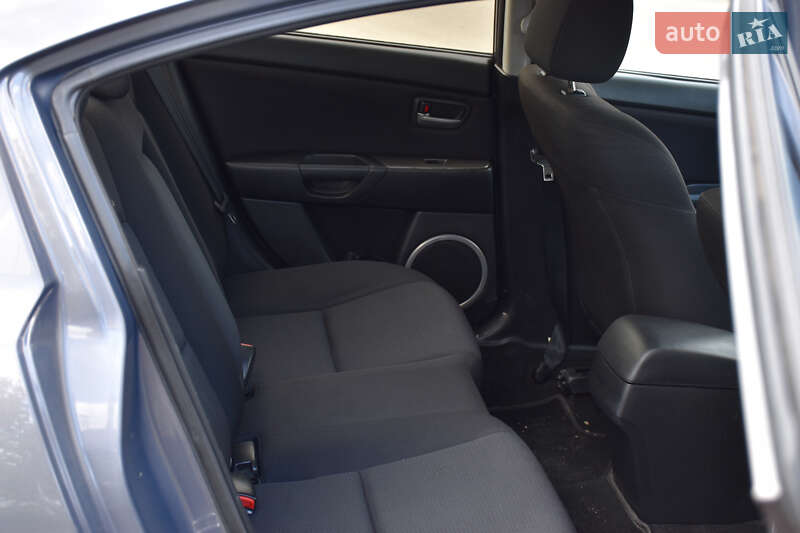 Седан Mazda 3 2007 в Виннице