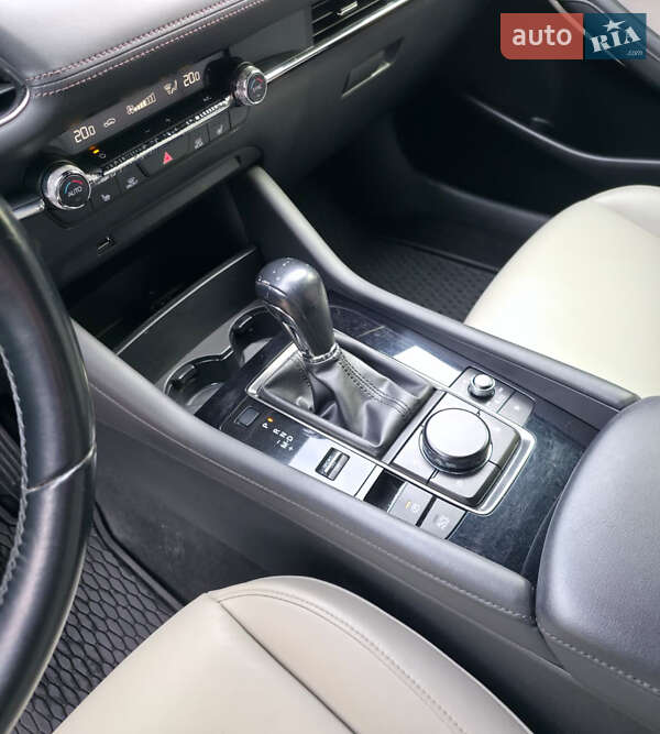 Хэтчбек Mazda 3 2019 в Луцке фото 20 Хэтчбек Mazda 3 2019 в Луцке