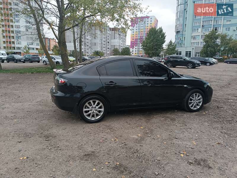 Седан Mazda 3 2008 в Черкассах
