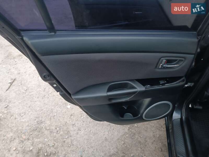Седан Mazda 3 2008 в Черкассах
