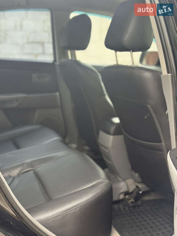 Седан Mazda 3 2007 в Днепре