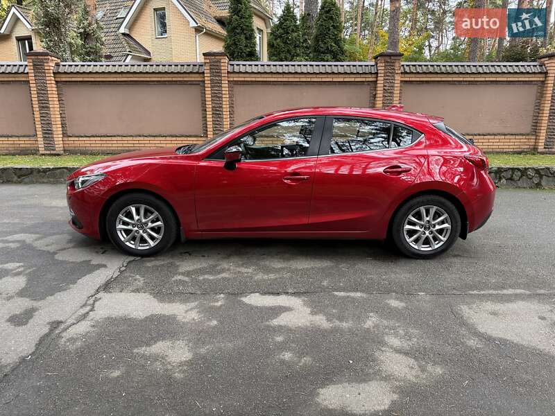 Хетчбек Mazda 3 2013 в Чернігові