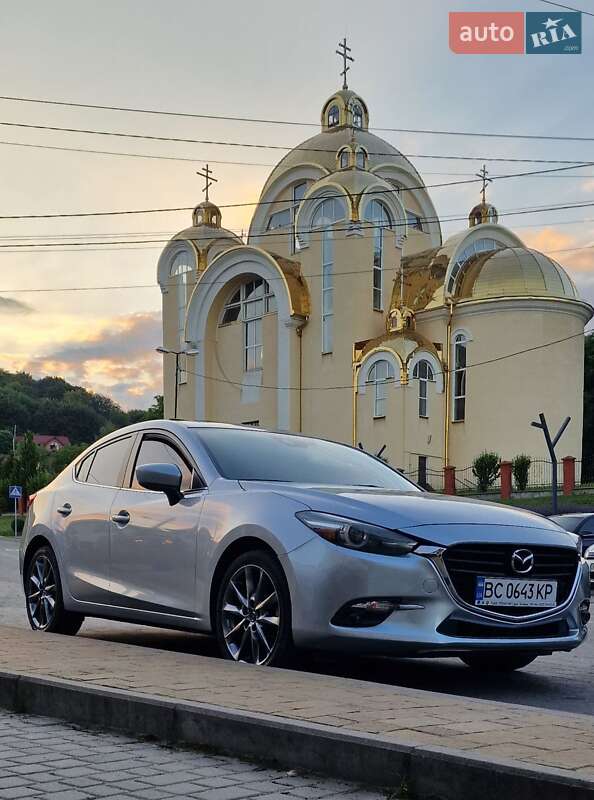 Седан Mazda 3 2018 в Львові