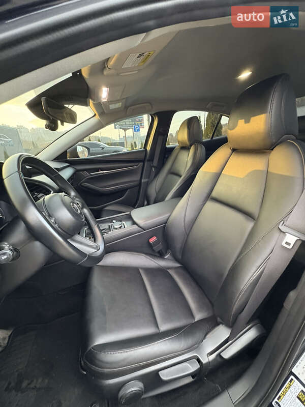 Седан Mazda 3 2021 в Ірпені