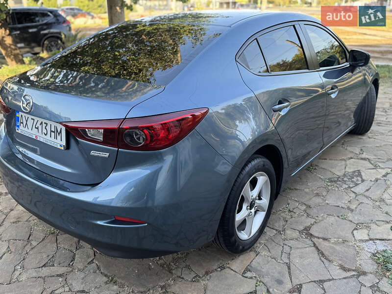 Седан Mazda 3 2014 в Харкові