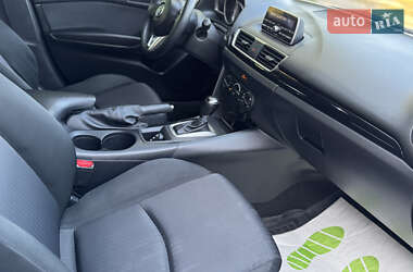 Седан Mazda 3 2014 в 