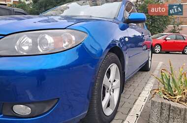 Седан Mazda 3 2005 в 