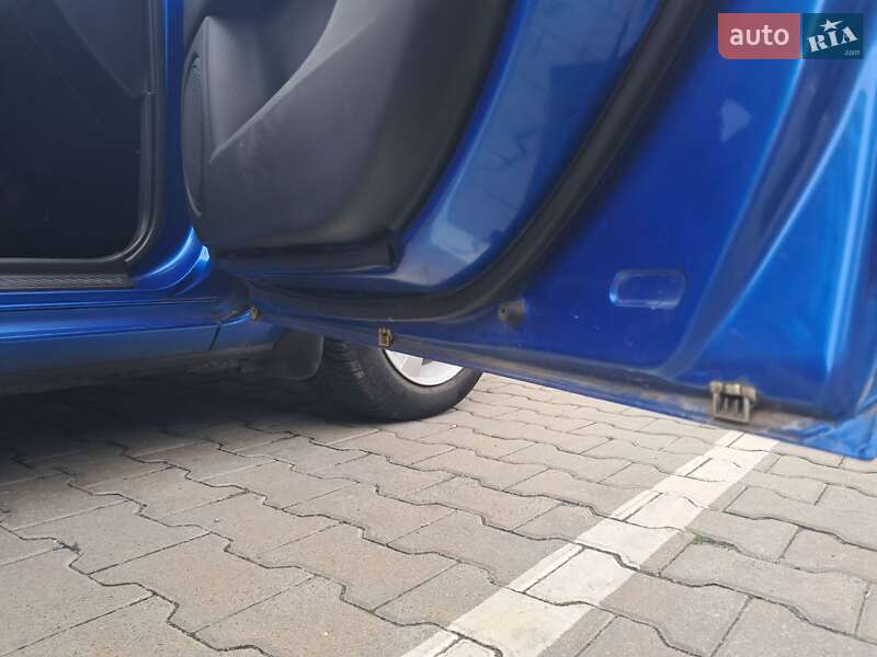 Седан Mazda 3 2005 в Киеве фото 17 Седан Mazda 3 2005 в Киеве