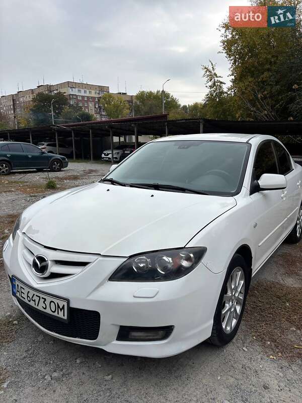 Седан Mazda 3 2008 в Днепре
