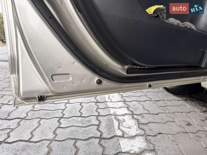 Седан Mazda 3 2008 в Запорожье