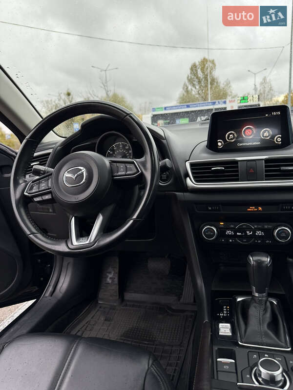 Хетчбек Mazda 3 2017 в Києві фото 7 Хетчбек Mazda 3 2017 в Києві
