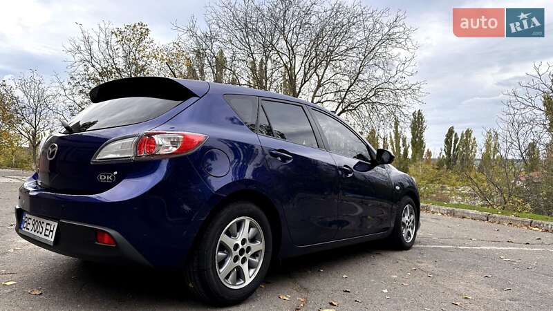 Хэтчбек Mazda 3 2011 в Южноукраинске