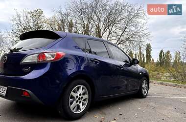 Хэтчбек Mazda 3 2011 в 