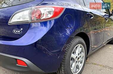 Хэтчбек Mazda 3 2011 в 