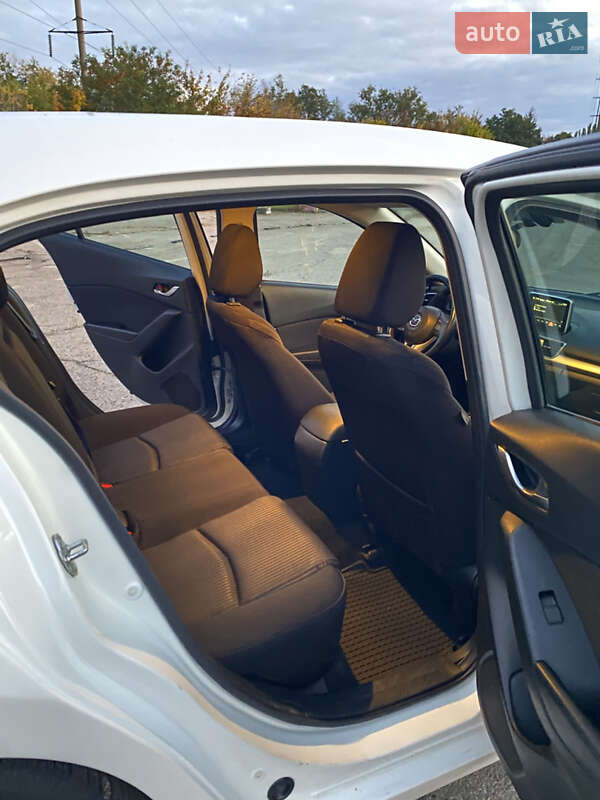 Хетчбек Mazda 3 2013 в Запоріжжі фото 17 Хетчбек Mazda 3 2013 в Запоріжжі
