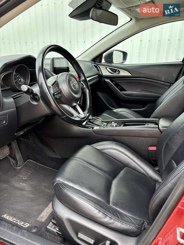 Седан Mazda 3 2018 в Белгороде-Днестровском фото 18 Седан Mazda 3 2018 в Белгороде-Днестровском