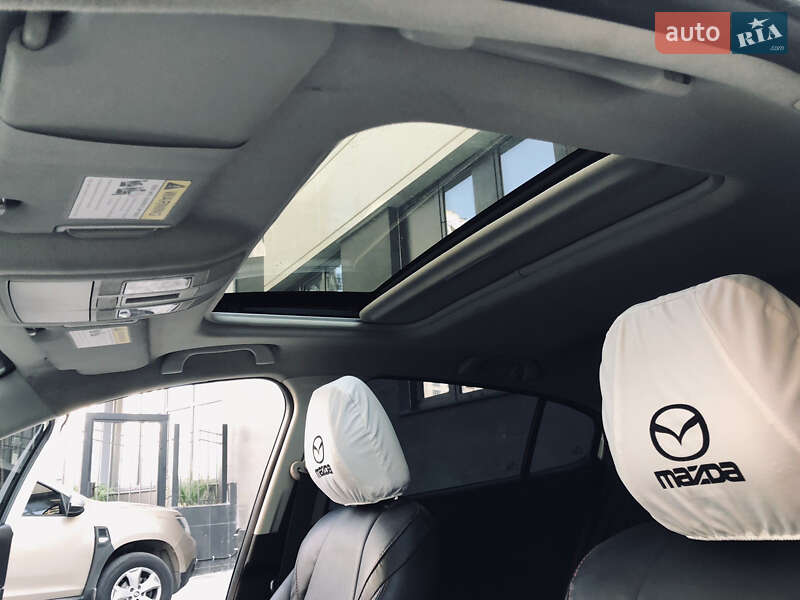 Седан Mazda 3 2015 в Одесі