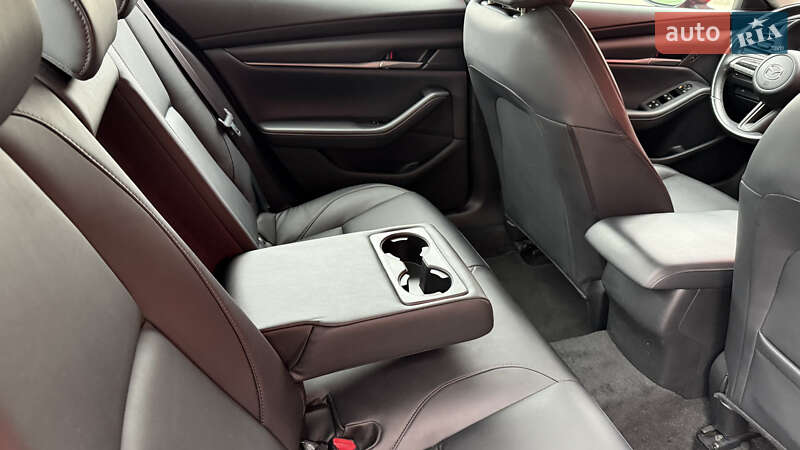 Седан Mazda 3 2021 в Киеве фото 52 Седан Mazda 3 2021 в Киеве
