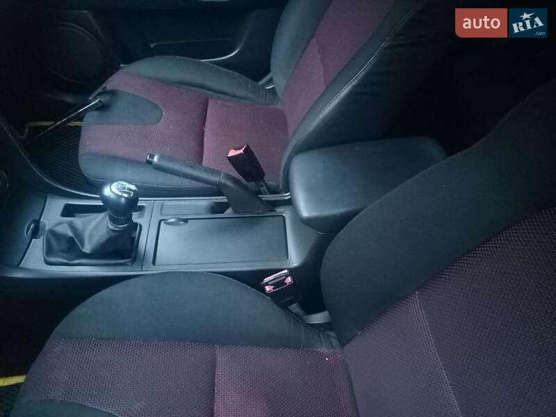 Хэтчбек Mazda 3 2004 в Запорожье фото 12 Хэтчбек Mazda 3 2004 в Запорожье
