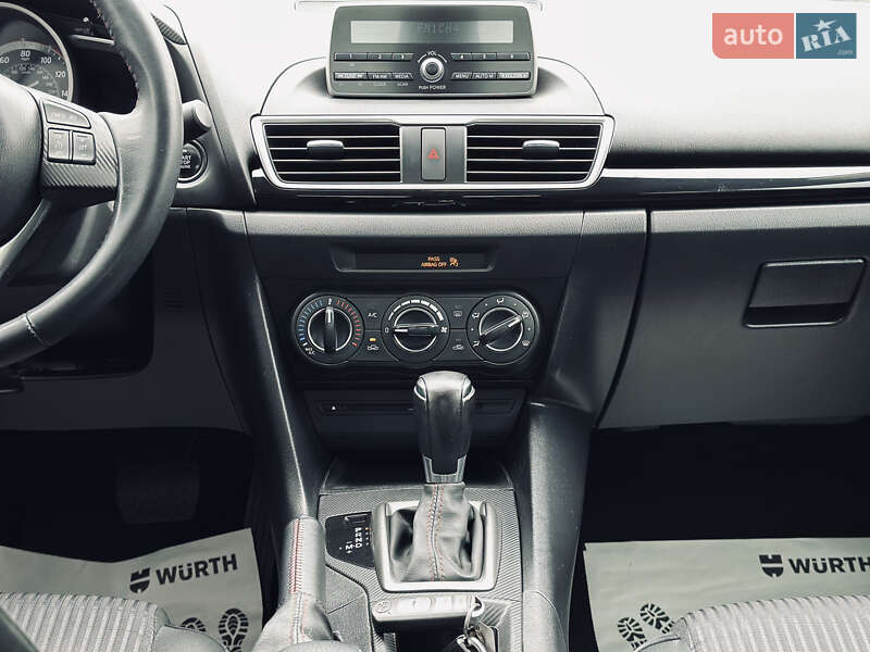 Седан Mazda 3 2014 в Кременчуці