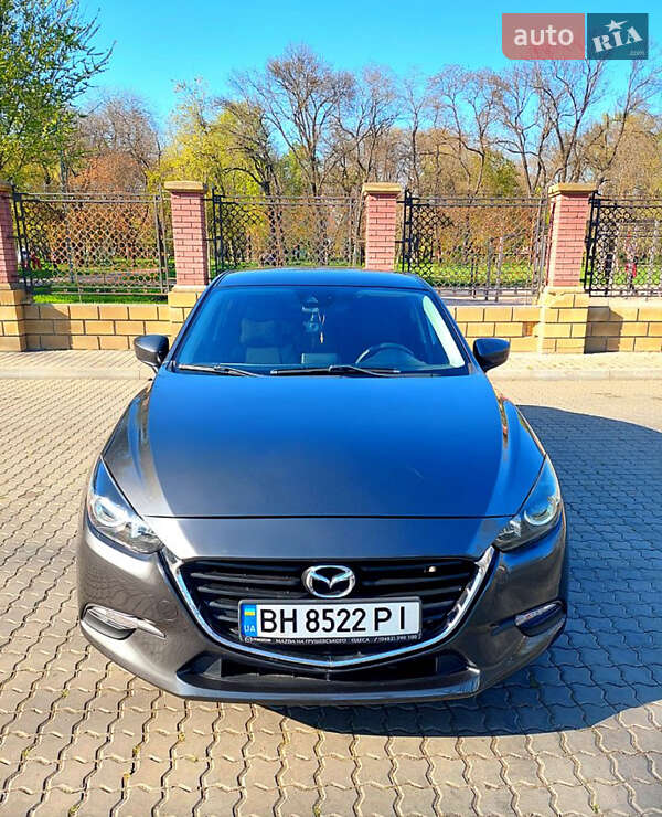 Седан Mazda 3 2018 в Одессе