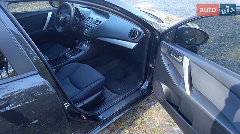 Хетчбек Mazda 3 2010 в Бродах фото 20 Хетчбек Mazda 3 2010 в Бродах