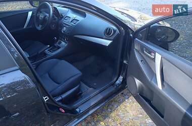 Хэтчбек Mazda 3 2010 в 