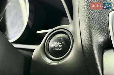 Хэтчбек Mazda 3 2015 в 