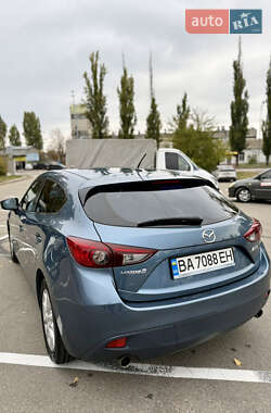 Хетчбек Mazda 3 2014 в 