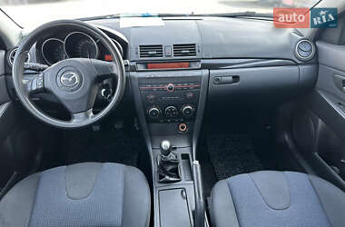 Седан Mazda 3 2005 в  фото 7 Седан Mazda 3 2005 в