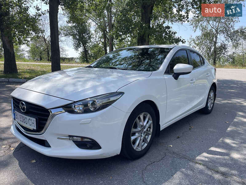 Седан Mazda 3 2016 в Кременчуге