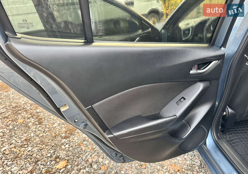 Седан Mazda 3 2015 в Харькове фото 17 Седан Mazda 3 2015 в Харькове