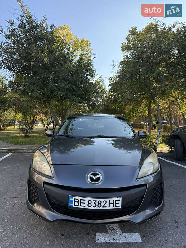 Седан Mazda 3 2012 в Николаеве