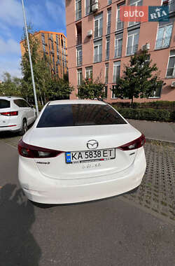 Седан Mazda 3 2016 в Виннице