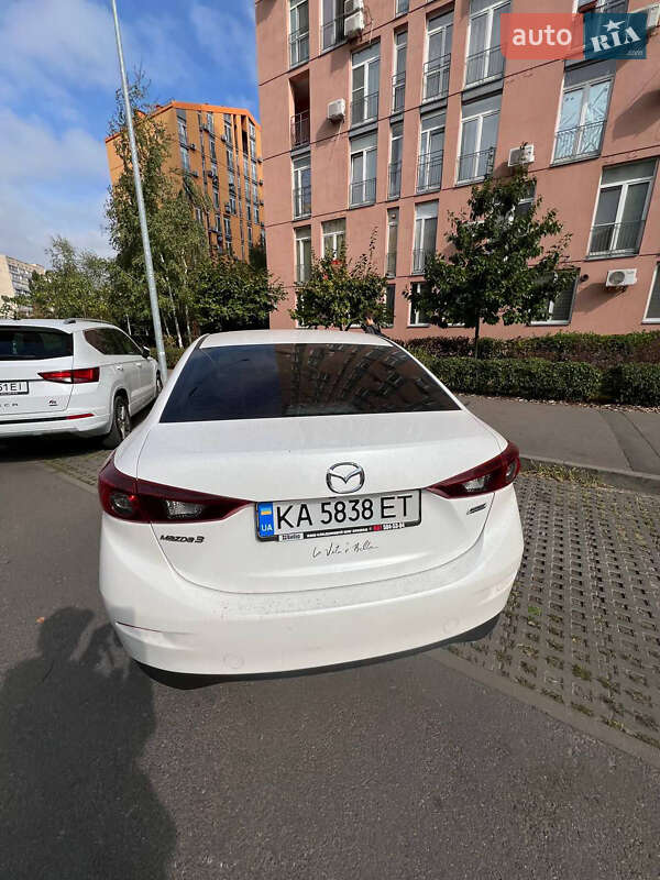 Седан Mazda 3 2016 в Киеве фото 3 Седан Mazda 3 2016 в Киеве