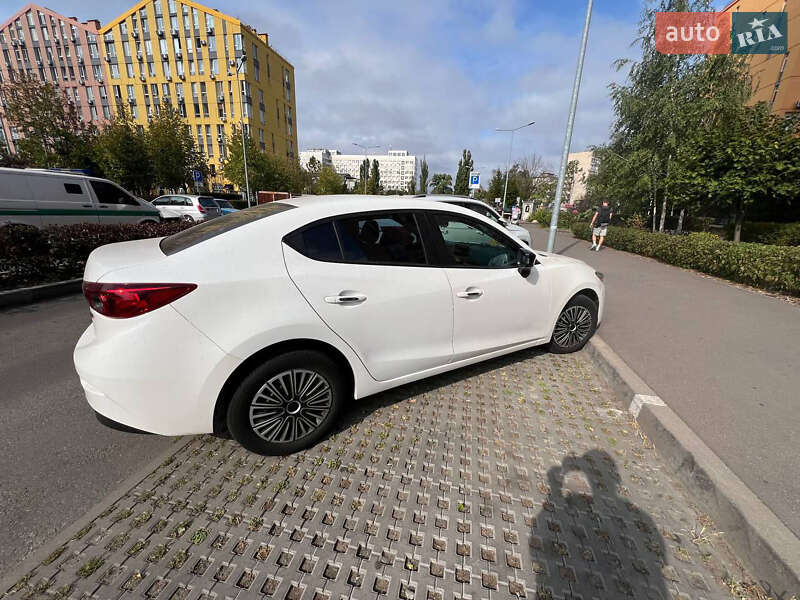 Седан Mazda 3 2016 в Киеве фото 4 Седан Mazda 3 2016 в Киеве