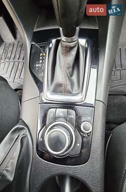 Хетчбек Mazda 3 2015 в  фото 36 Хетчбек Mazda 3 2015 в