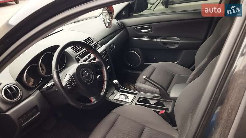 Хетчбек Mazda 3 2008 в Гатне