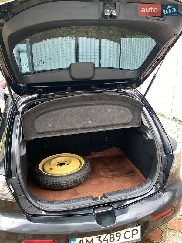 Хэтчбек Mazda 3 2006 в Житомире