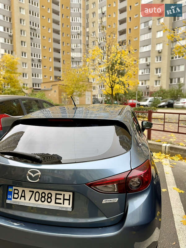 Хэтчбек Mazda 3 2014 в Киеве