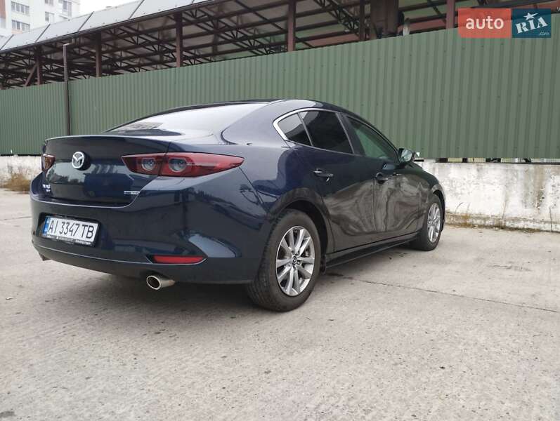 Седан Mazda 3 2019 в Вышгороде