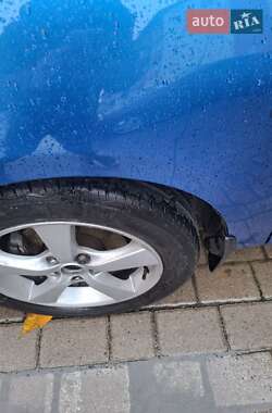 Седан Mazda 3 2004 в  фото 5 Седан Mazda 3 2004 в