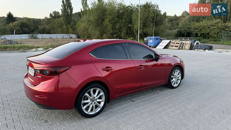 Седан Mazda 3 2014 в Мукачевому