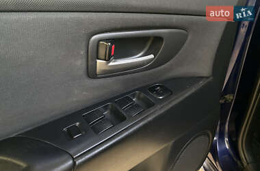 Седан Mazda 3 2004 в  фото 20 Седан Mazda 3 2004 в