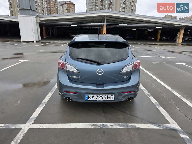 Хетчбек Mazda 3 2011 в Києві